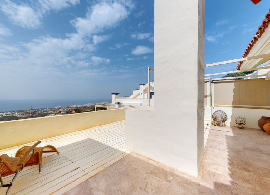 Resale - Apartment - Penthouse Duplex - Marbella - Altos de los Monteros