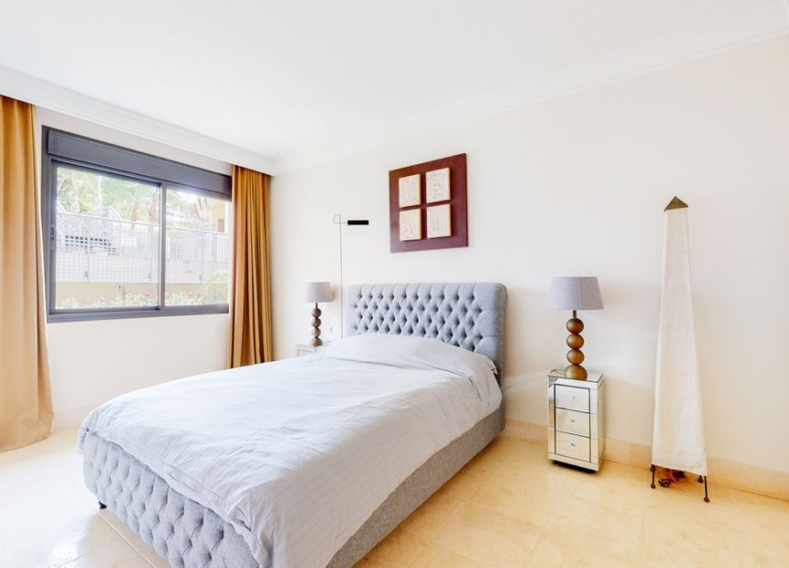 Resale - Apartment - Penthouse Duplex - Marbella - Altos de los Monteros