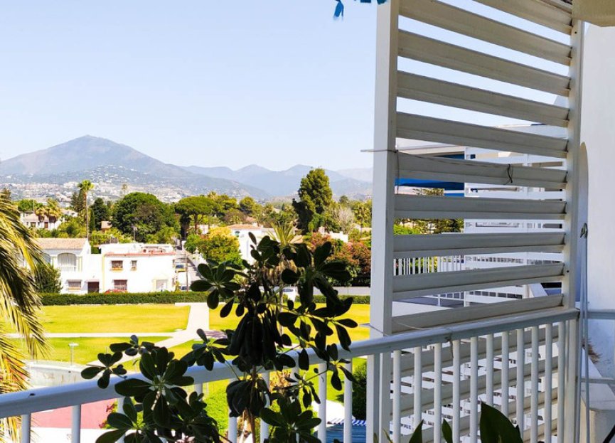 Resale - Apartment - Penthouse - Marbella - Cortijo Blanco