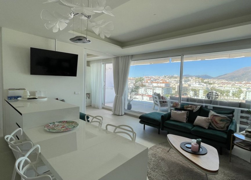 Resale - Apartment - Top Floor Apartment - Estepona - Estepona Centro