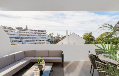 Resale - Apartment - Middle Floor Apartment - Marbella - Nueva Andalucia