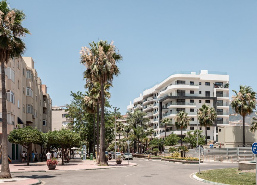 Resale - Apartment - Middle Floor Apartment - Estepona - Estepona Centro