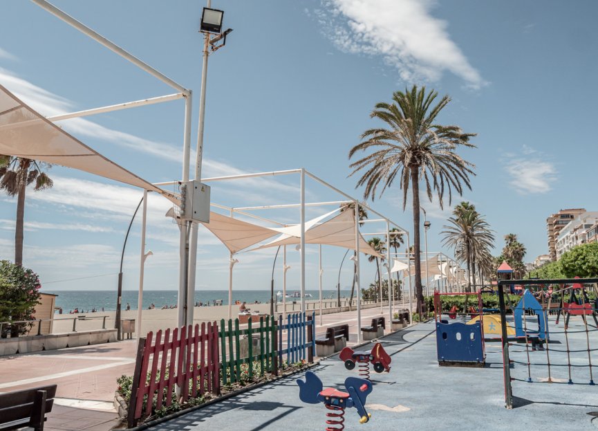 Resale - Apartment - Middle Floor Apartment - Estepona - Estepona Centro