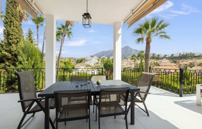 Resale - House - Detached Villa - Marbella - Nueva Andalucia