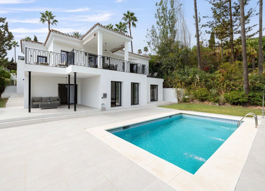 Resale - House - Detached Villa - Marbella - Nueva Andalucia