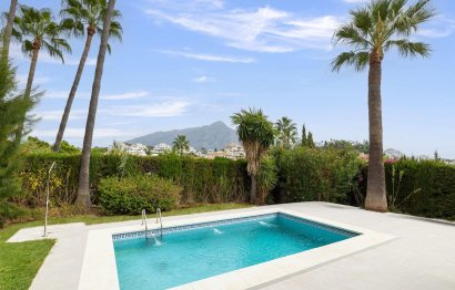 Resale - House - Detached Villa - Marbella - Nueva Andalucia