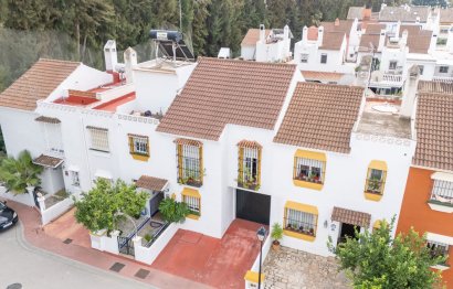 Resale - House - Townhouse - Marbella - Nueva Andalucia