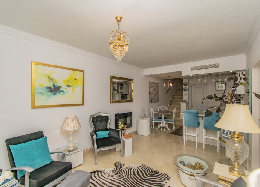 Resale - Apartment - Ground Floor Apartment - Marbella - Nueva Andalucia