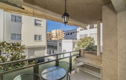 Resale - Apartment - Middle Floor Apartment - Marbella - Marbella Centro