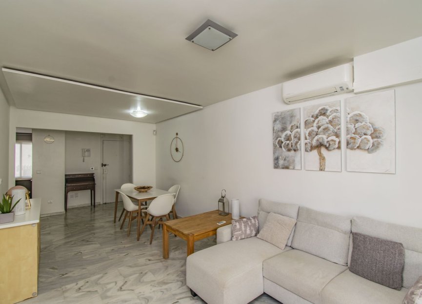 Resale - Apartment - Middle Floor Apartment - Marbella - Marbella Centro