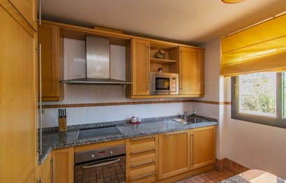 Resale - Apartment - Middle Floor Apartment - Estepona - New Golden Mile