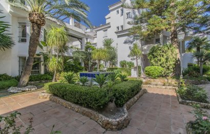 Resale - Apartment - Ground Floor Apartment - Marbella - Nueva Andalucia