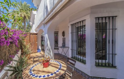 Resale - Apartment - Ground Floor Apartment - Marbella - Nueva Andalucia