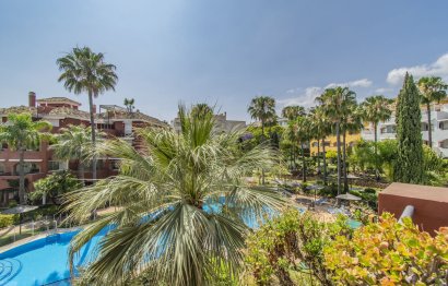 Resale - Apartment - Middle Floor Apartment - Marbella - The Golden Mile