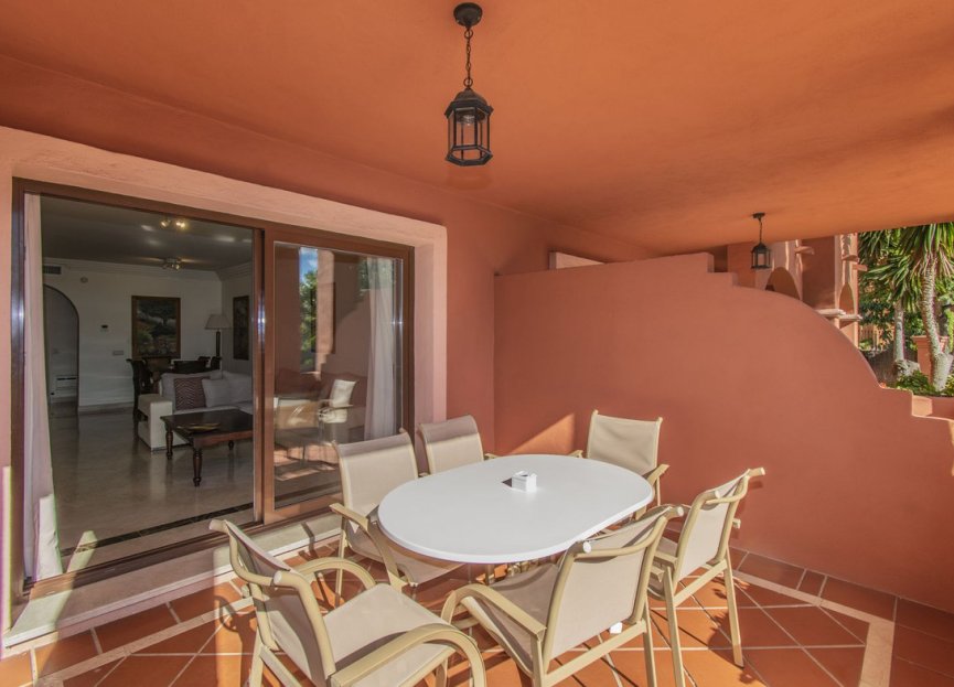 Resale - Apartment - Ground Floor Apartment - Marbella - Puerto Banús