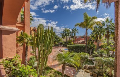 Resale - Apartment - Ground Floor Apartment - Marbella - Puerto Banús