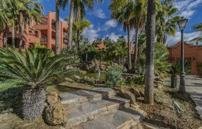 Resale - Apartment - Ground Floor Apartment - Marbella - Puerto Banús