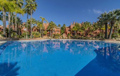 Resale - Apartment - Ground Floor Apartment - Marbella - Puerto Banús