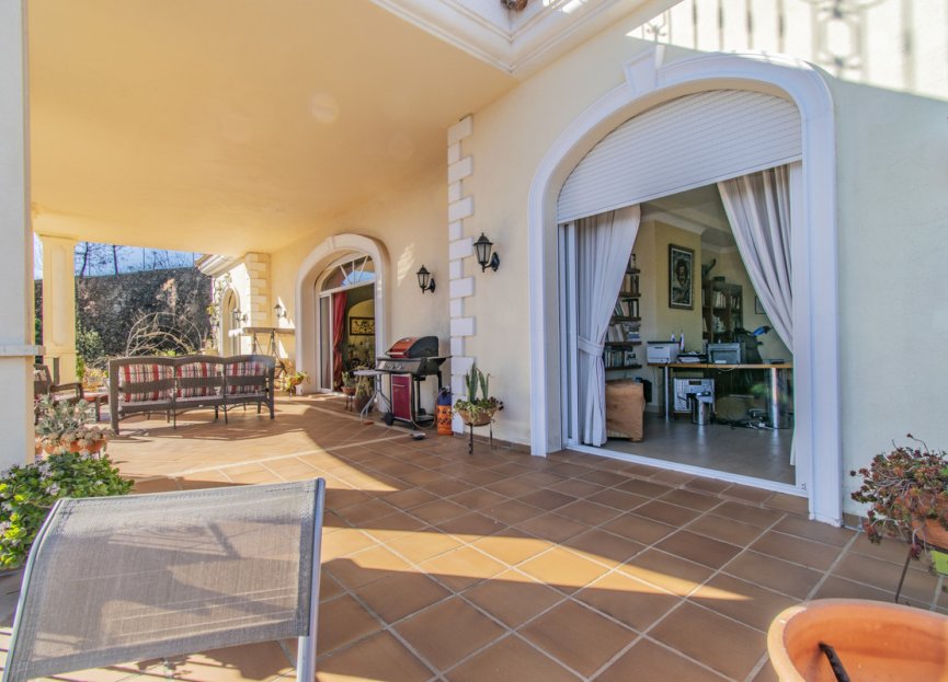 Resale - House - Detached Villa - Estepona - Estepona Centro