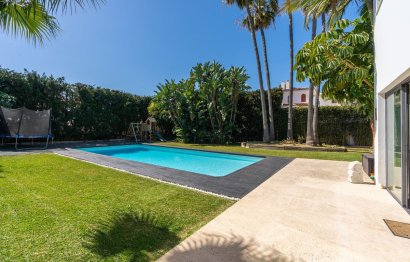 Resale - House - Detached Villa - Estepona - Costalita