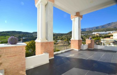 Resale - House - Detached Villa - Estepona - Valle Romano