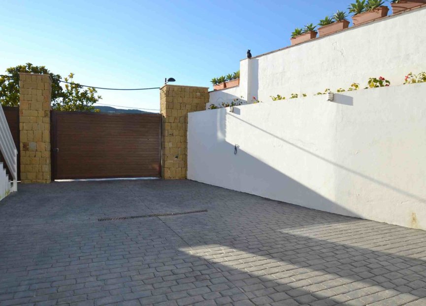 Resale - House - Detached Villa - Estepona - Valle Romano