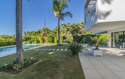 Resale - House - Detached Villa - Marbella - Nagüeles