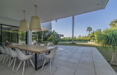 Resale - House - Detached Villa - Marbella - Nagüeles