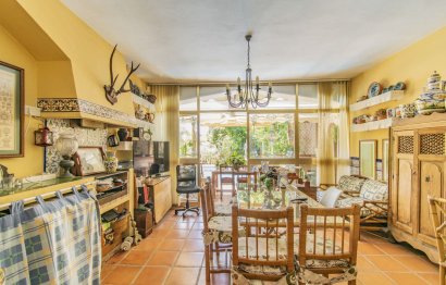 Reventa - House - Detached Villa - Marbella - Nagüeles