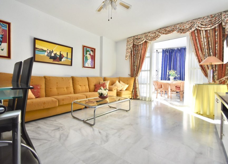 Resale - Apartment - Middle Floor Apartment - Fuengirola - Fuengirola Centro