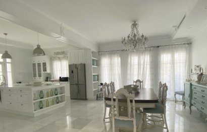 Resale - House - Detached Villa - Marbella - Marbella Centro