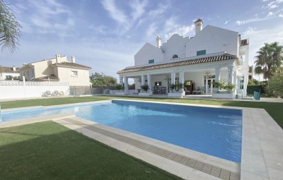 Reventa - House - Detached Villa - Marbella - Marbella Centro