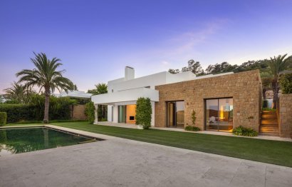 Obra nueva - Villa - Casares - Pedregales