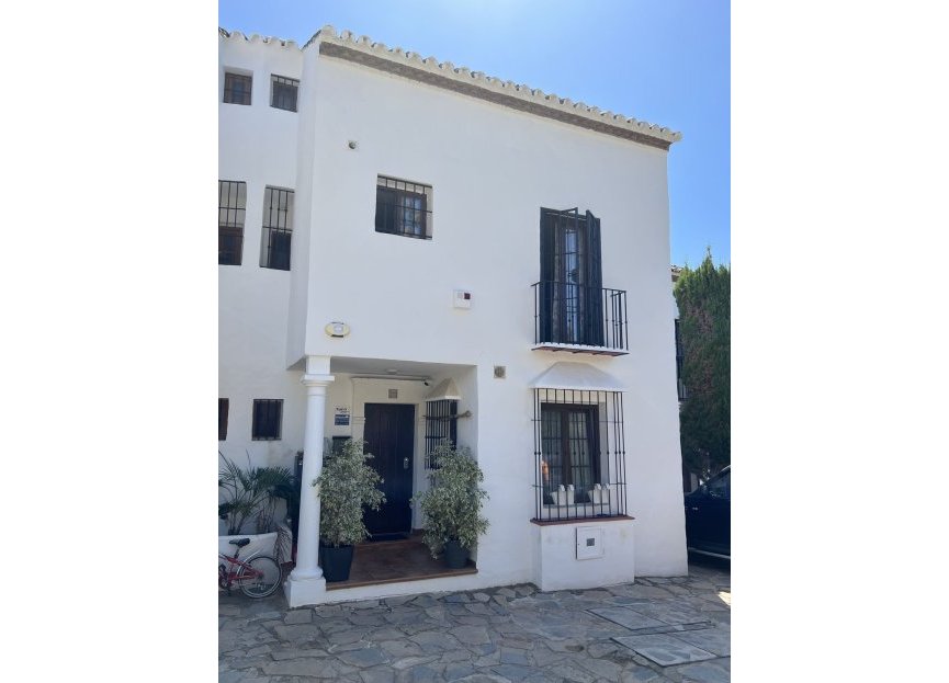 Resale - House - Townhouse - Marbella - Nagüeles