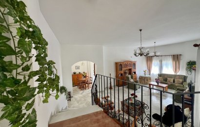 Resale - House - Detached Villa - Mijas - El Chaparral