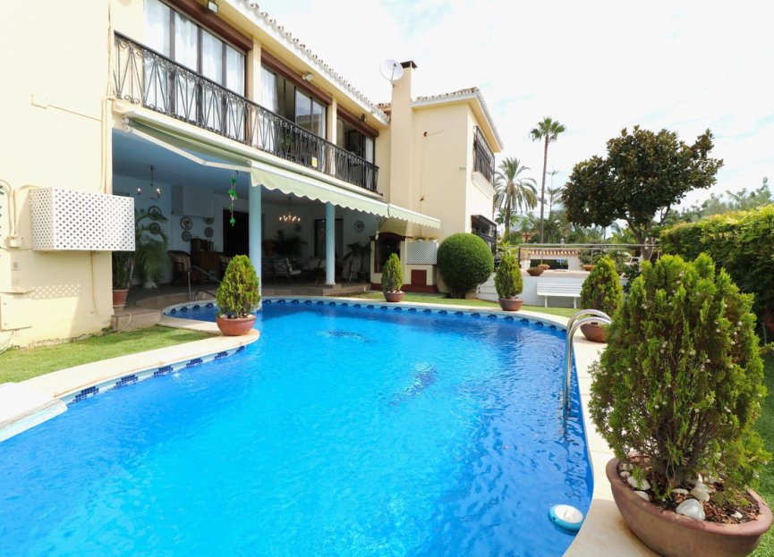 Resale - House - Detached Villa - Marbella - Marbella Centro