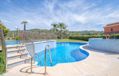 Resale - Apartment - Ground Floor Apartment - Marbella - Elviria