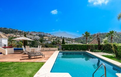 Resale - House - Detached Villa - Benahavís - Los Arqueros