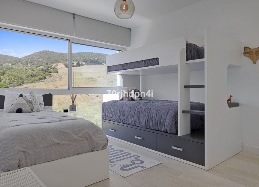 Resale - Apartment - Middle Floor Apartment - Casares - Casares Centro