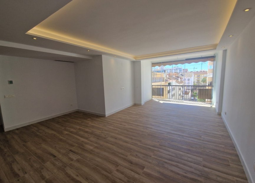 Resale - Apartment - Top Floor Apartment - Fuengirola - Fuengirola Centro