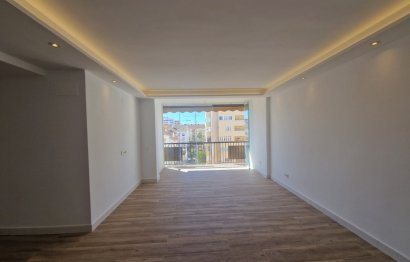 Resale - Apartment - Top Floor Apartment - Fuengirola - Fuengirola Centro