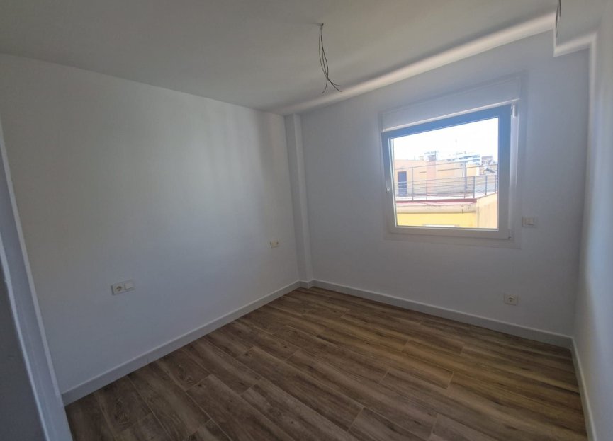 Resale - Apartment - Top Floor Apartment - Fuengirola - Fuengirola Centro