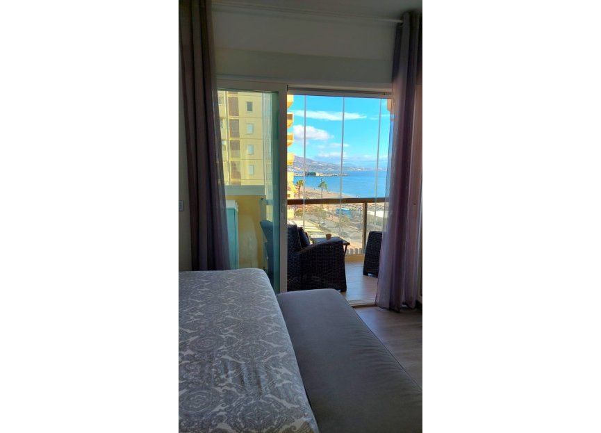 Resale - Apartment - Middle Floor Apartment - Fuengirola - Fuengirola Centro