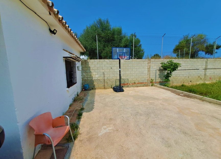 Resale - House - Finca - Cortijo - Mijas - Las Lagunas