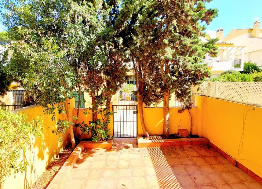 Reventa - House - Townhouse - Marbella - Costabella