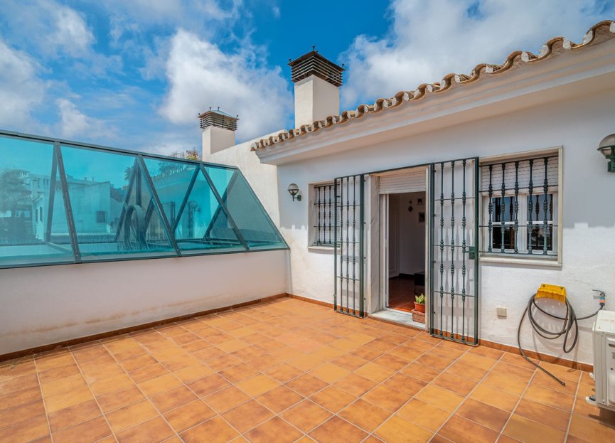 Reventa - House - Detached Villa - Benalmádena - Benalmadena Centro