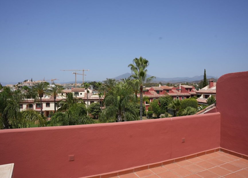 Reventa - House - Townhouse - Marbella - Nagüeles