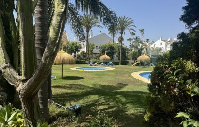 Reventa - House - Townhouse - Marbella - Nagüeles