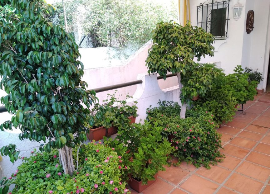 Reventa - House - Semi-Detached House - Marbella - Río Real