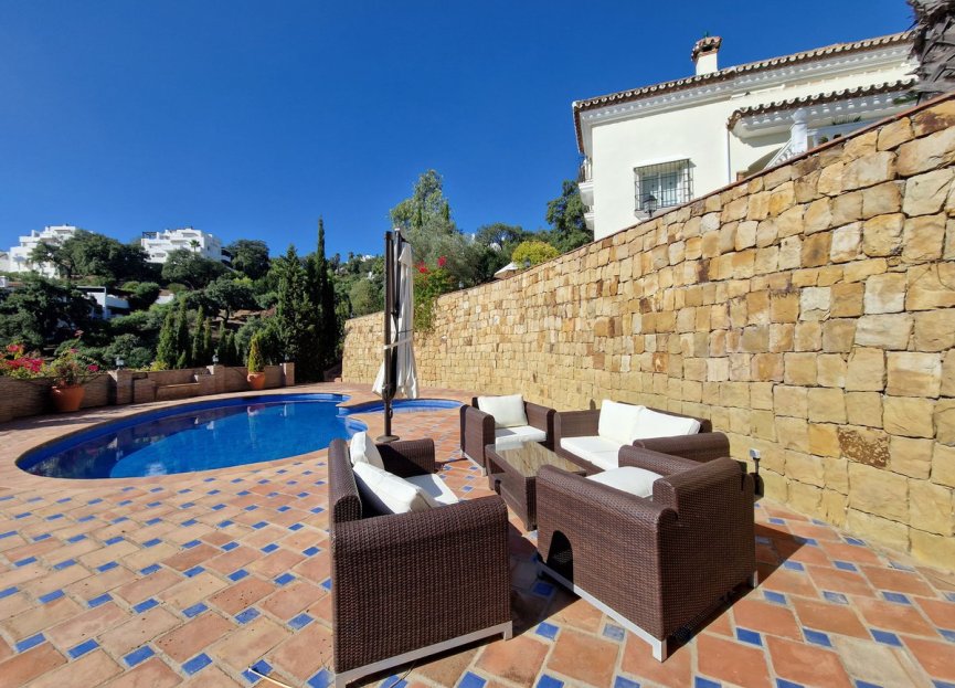 Resale - House - Detached Villa - Marbella - La Mairena